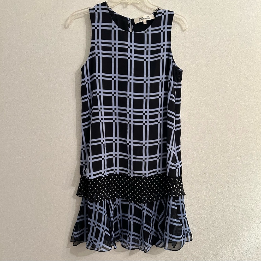 Diane Von Furstenberg | 100% Silk Abstract Dress